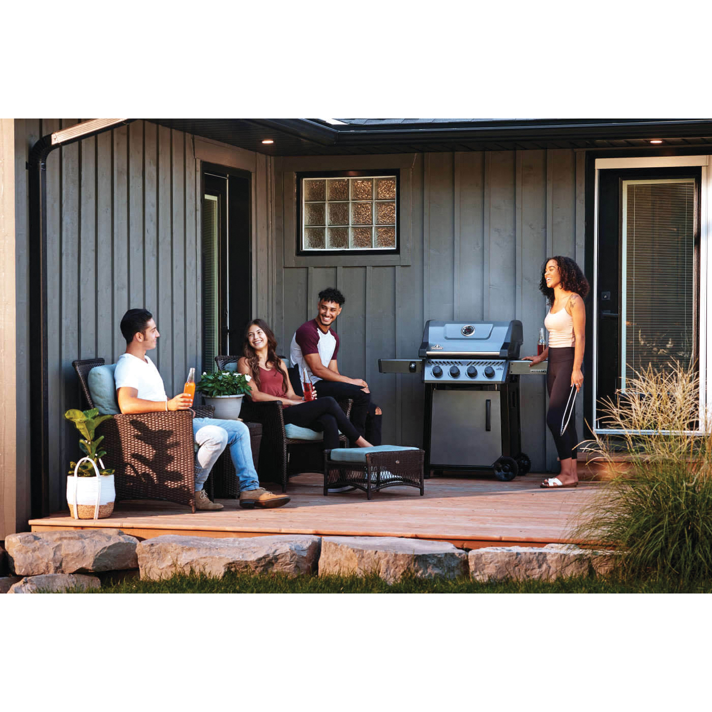 Gas Grill, Napoleon, Freestyle 425, 38,000 Btu, Propane, 4-Burner, 425 sq-in Primary Cooking Surface - 4