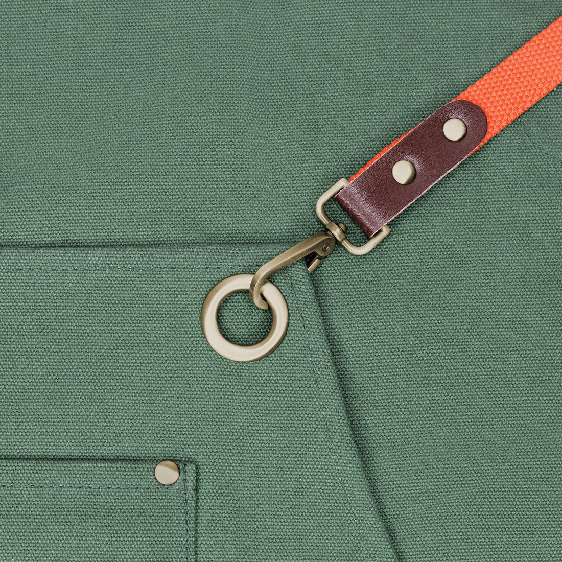 We the Wild Gardening Apron - Thumbnail 3