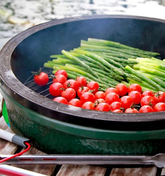 Large Ceramic Charcoal Grill, Big Green Egg, 262 sq-in Cooking Area - 3