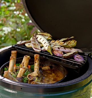 Large Ceramic Charcoal Grill, Big Green Egg, 262 sq-in Cooking Area - 4