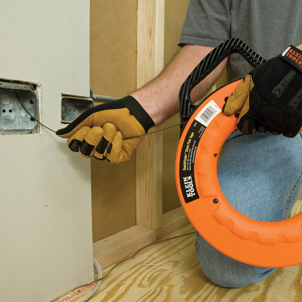 Klein Tools 56005 Fish Tape, 0.25 x 0.03 in Tape, 25 ft L Tape, Steel Tape, Black/Orange Case