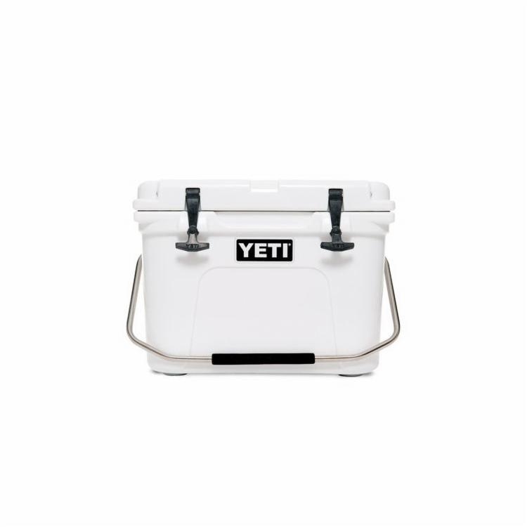 YETI Roadie 20 Series YR20B Ice Cooler, 19-1/8 in W, 13-5/8 in D, 14-1/4 in H, 20 lb Ice, 16 Cans Beer Capacity - 4