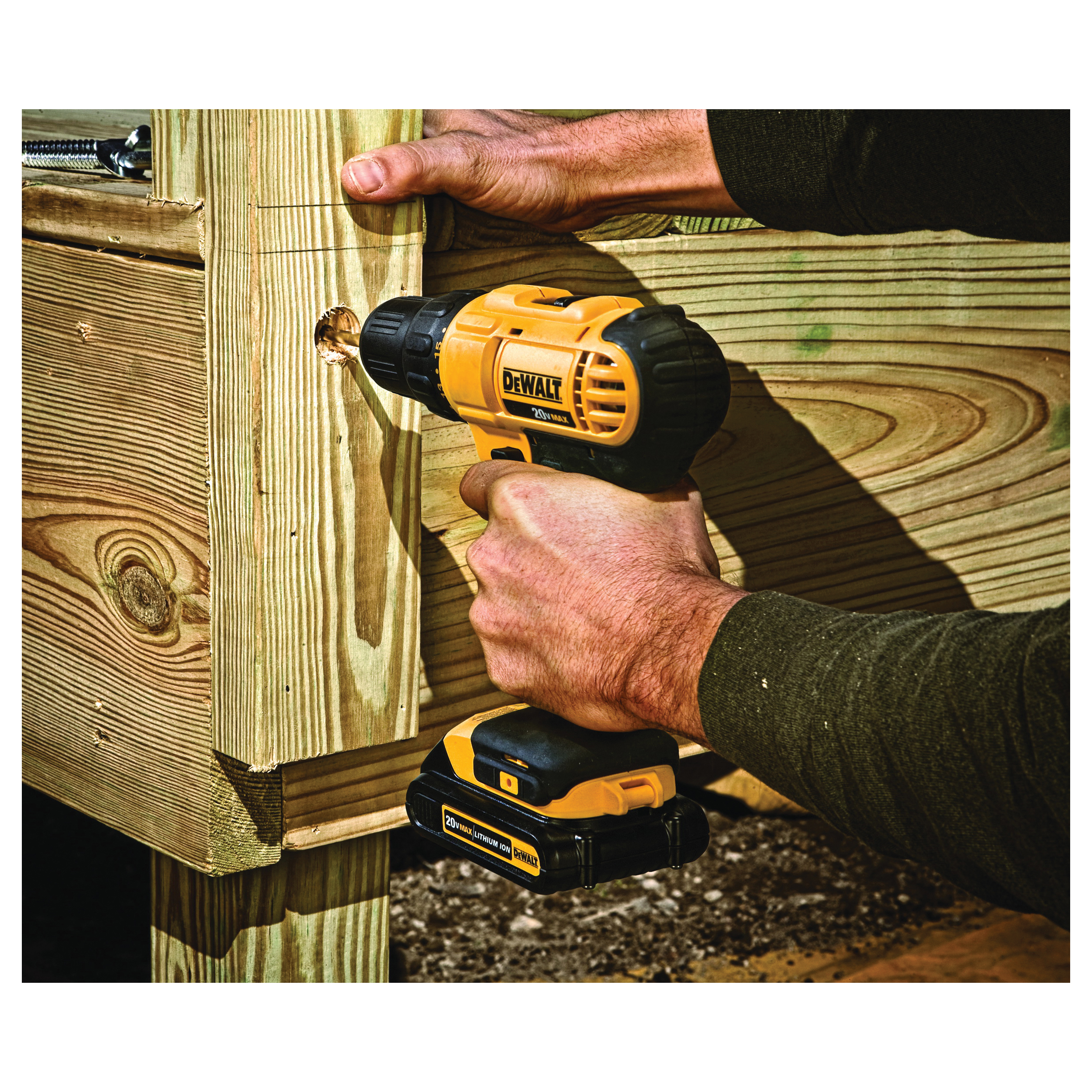 DeWALT&reg; DCD771C2