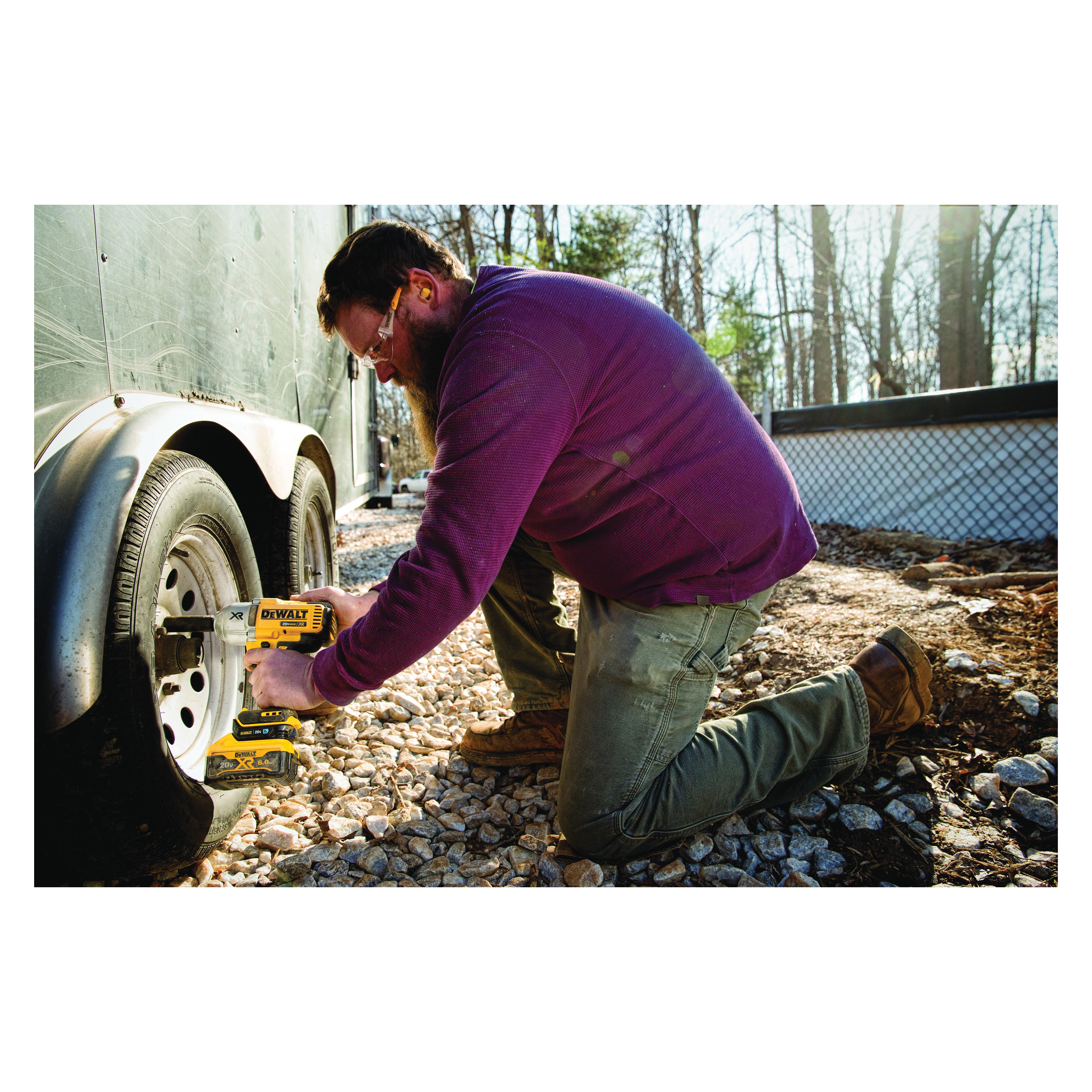 DeWALT® DCE040