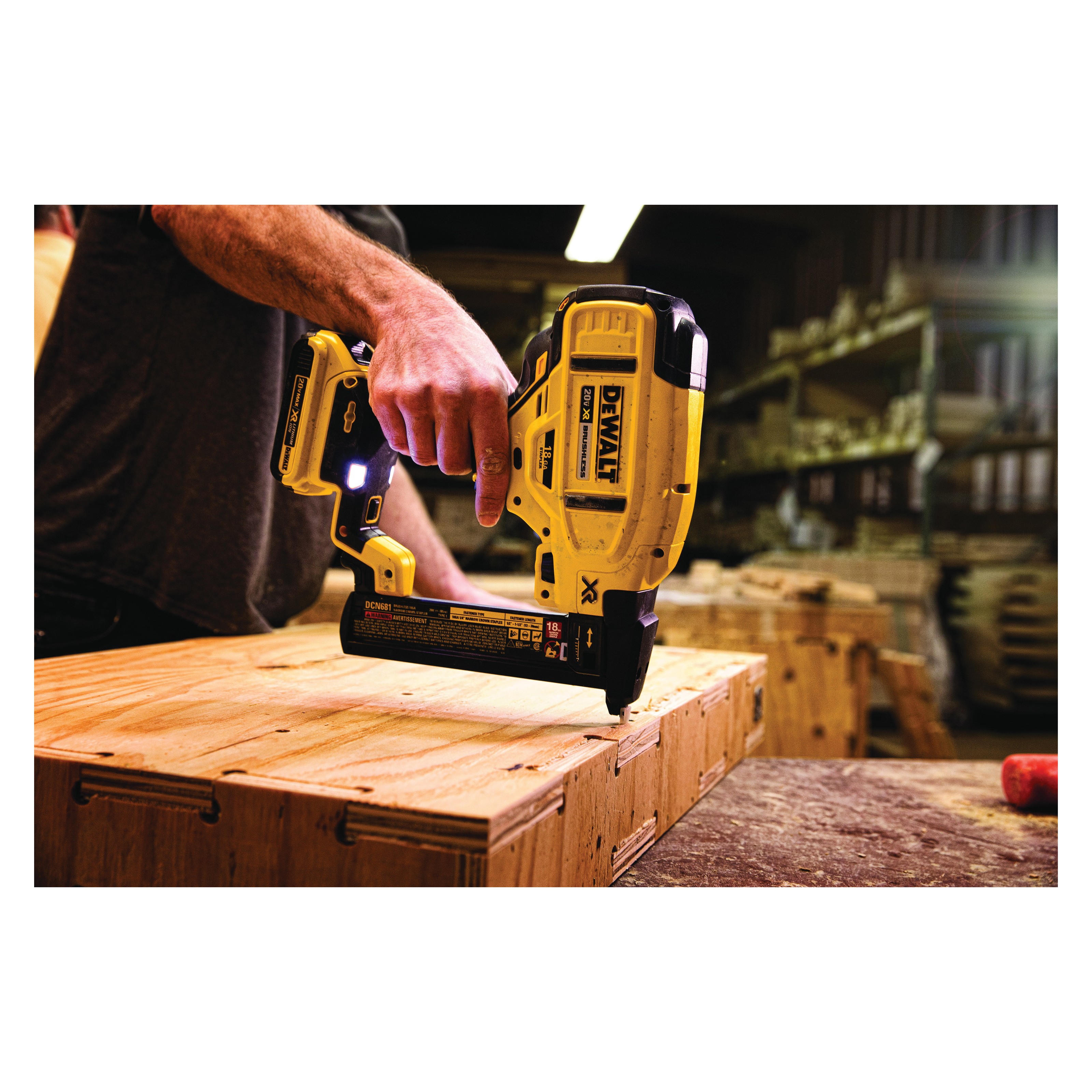 DeWALT® DCN681D1