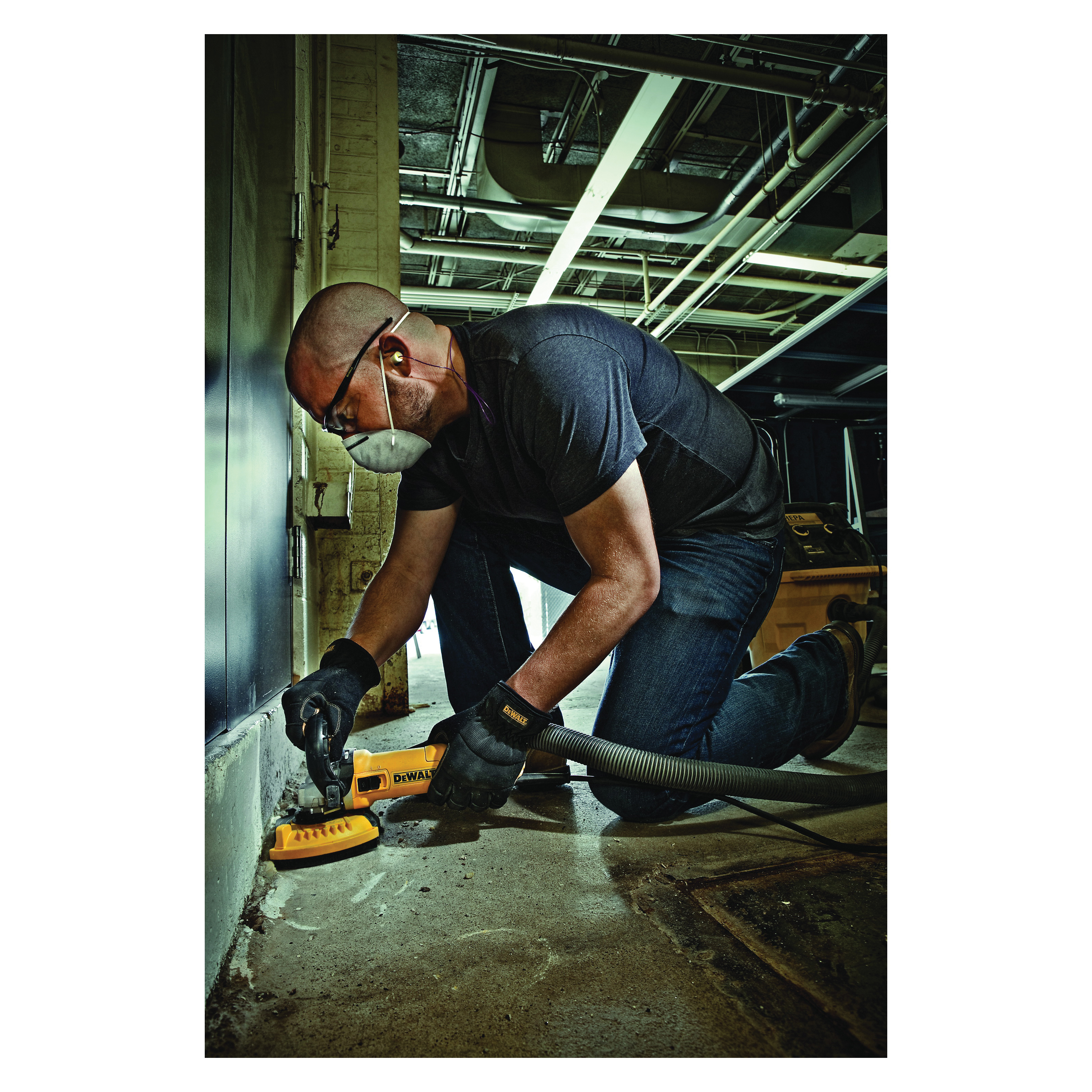 DeWALT&reg; DWE46153