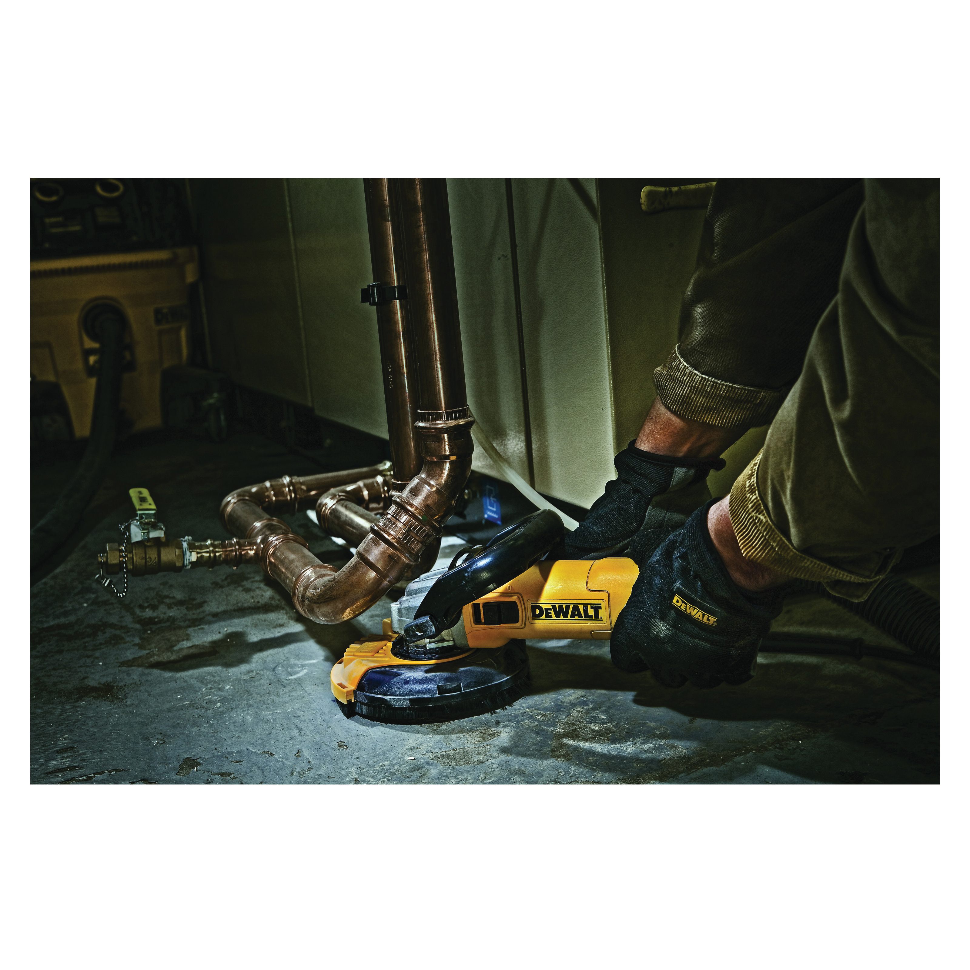 DeWALT&reg; DWE46153