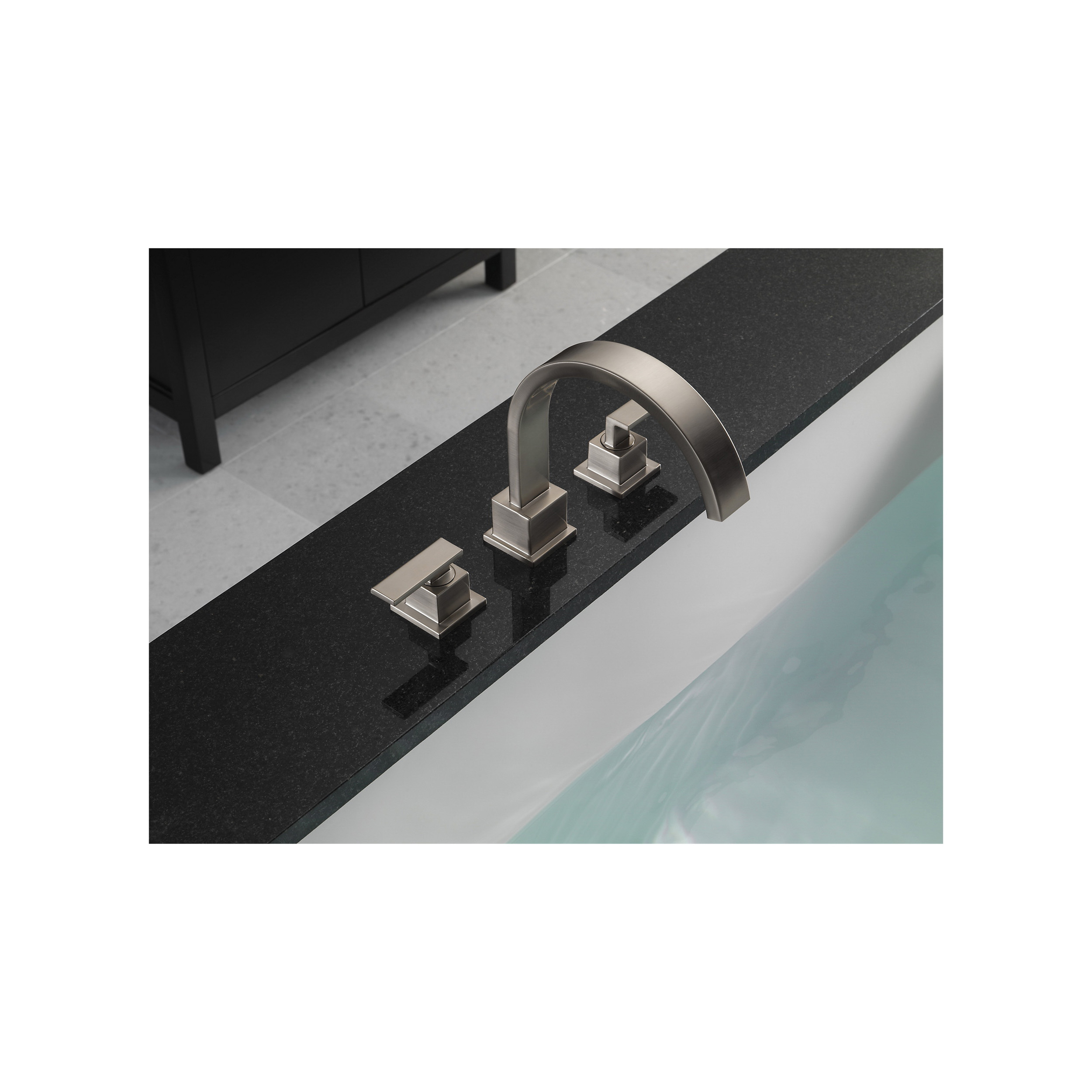 Delta® T2753-SS 27333
