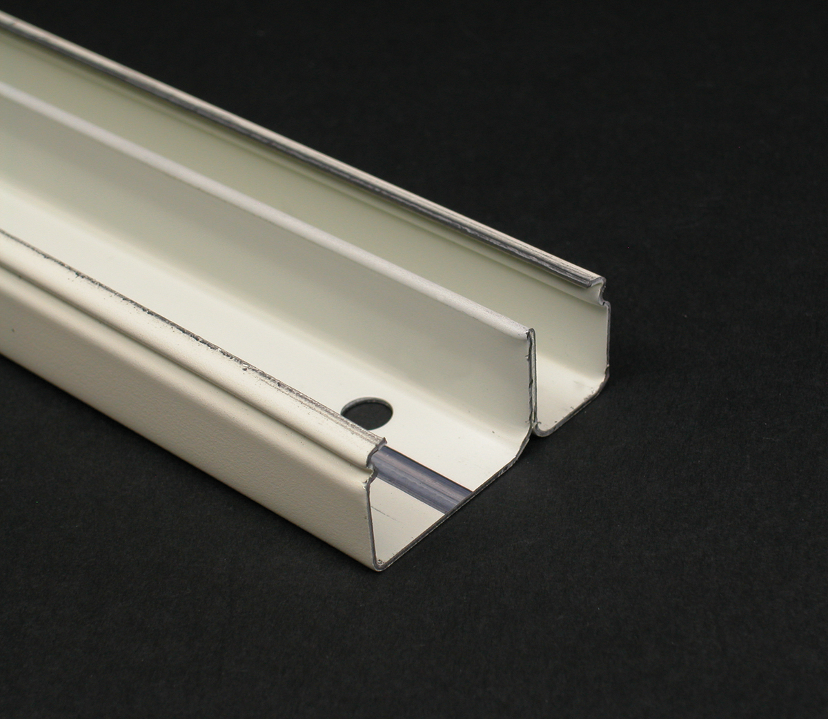 Wiremold® 2400BD-FW