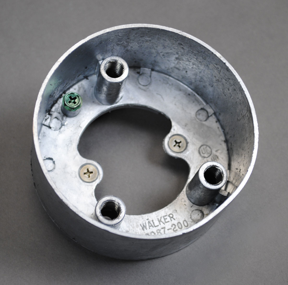 Wiremold® 437-11/8