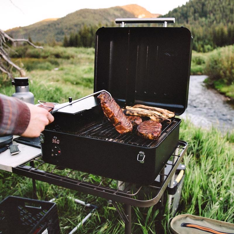 Ranger Portable Pellet Grill, Traeger, 184 sq in Total Cooking Area - 3
