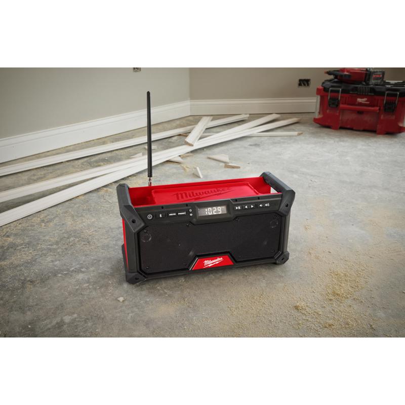 Cordless M18 Dual Power Bluetooth Jobsite Radio, Milwaukee, Tool Only - 3