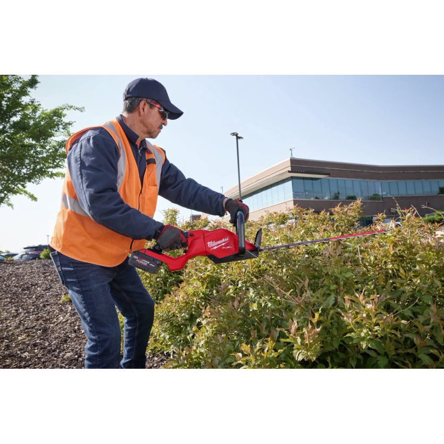 M18 Fuel, Milwaukee, M18 Fuel, Hedge Trimmer 24-in, 8ah Battery - 2