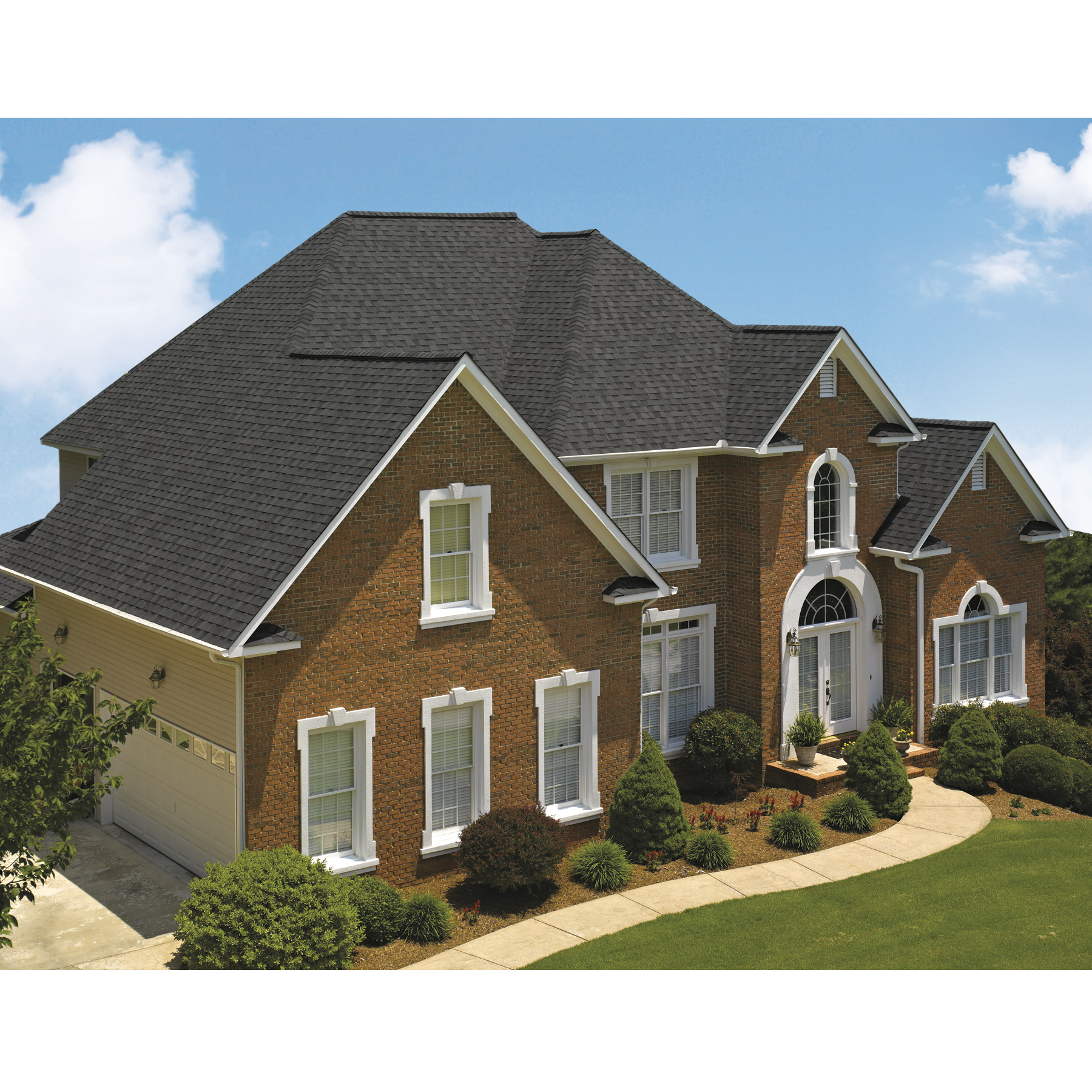 Landmark Laminate Shingles, Certainteed, Moire Black - 1