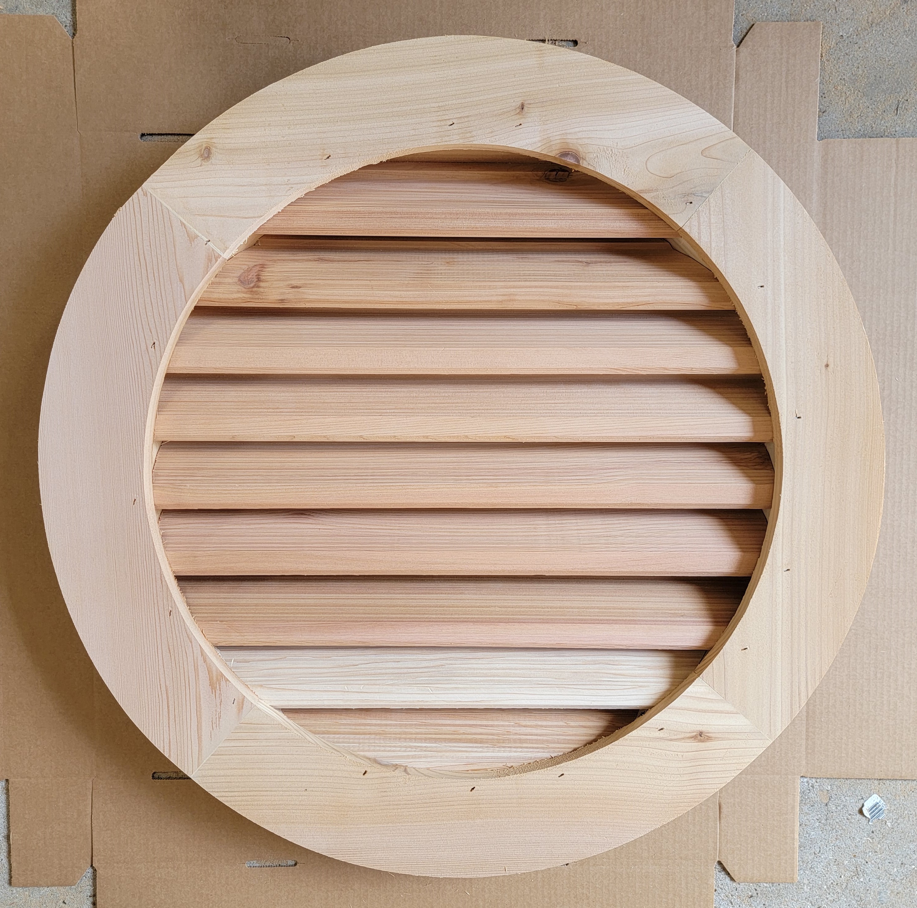 V10318WP Louvered Vent, Round, Pine