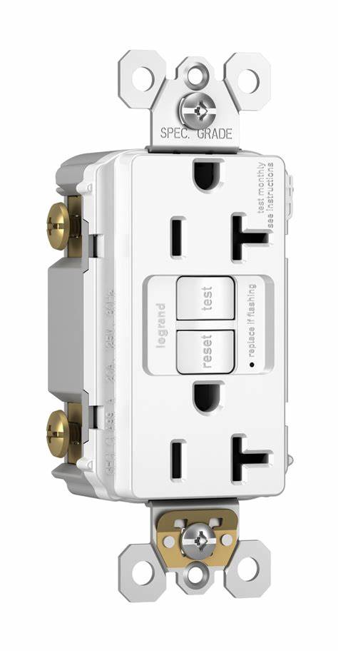 Pass & Seymour radiant Series 2097TRWCCD12 GFCI Duplex Receptacle, Nylon, White, 2-Pole, 20 A, 125 VAC, NEMA: 5-20R
