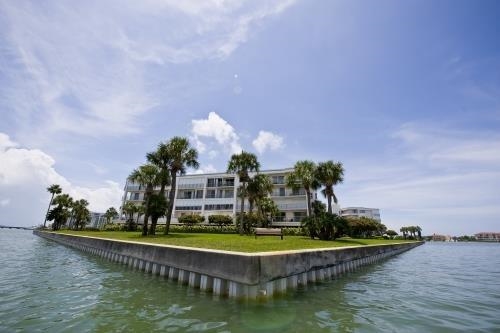 8'SHOREGRD 225-425 CORNER BLK