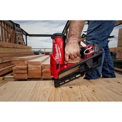 Milwaukee® 2745-21 10060081