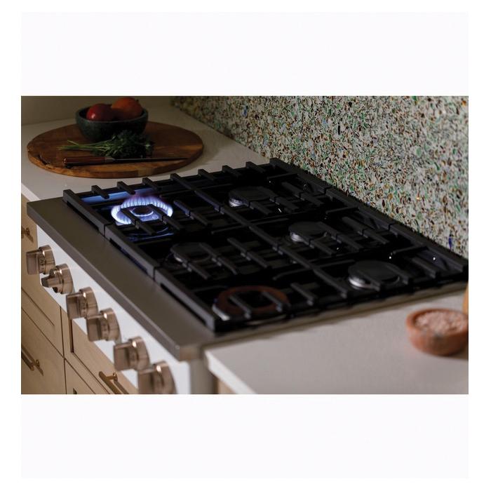 CAFE™ CGU366P2TS1 Commercial-Style Gas Rangetop, 35-7/8 in OAW, 27-1/2 in OAD, 6 -Burner, Knob Control thumbnail 2