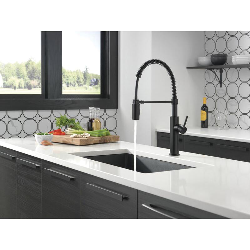 DELTA® Antoni® 18803-BL-DST Kitchen Faucet, Pull-Down, Matte Black thumbnail 3