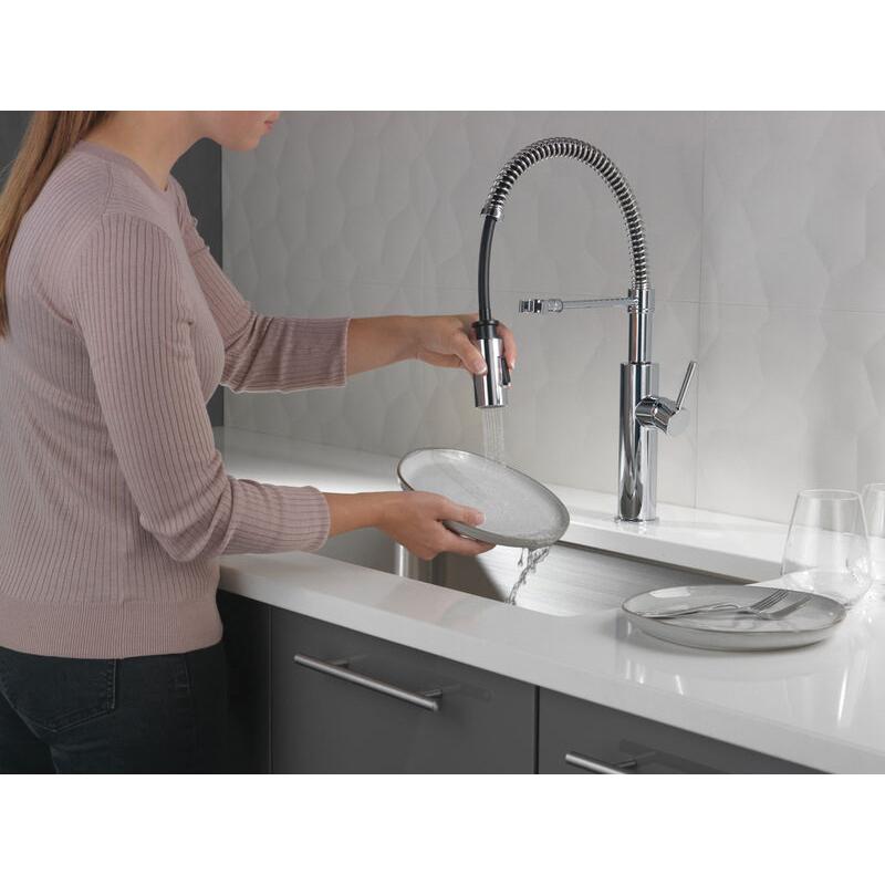 DELTA® Antoni® 18803-DST Kitchen Faucet, Pull-Down, Chrome
