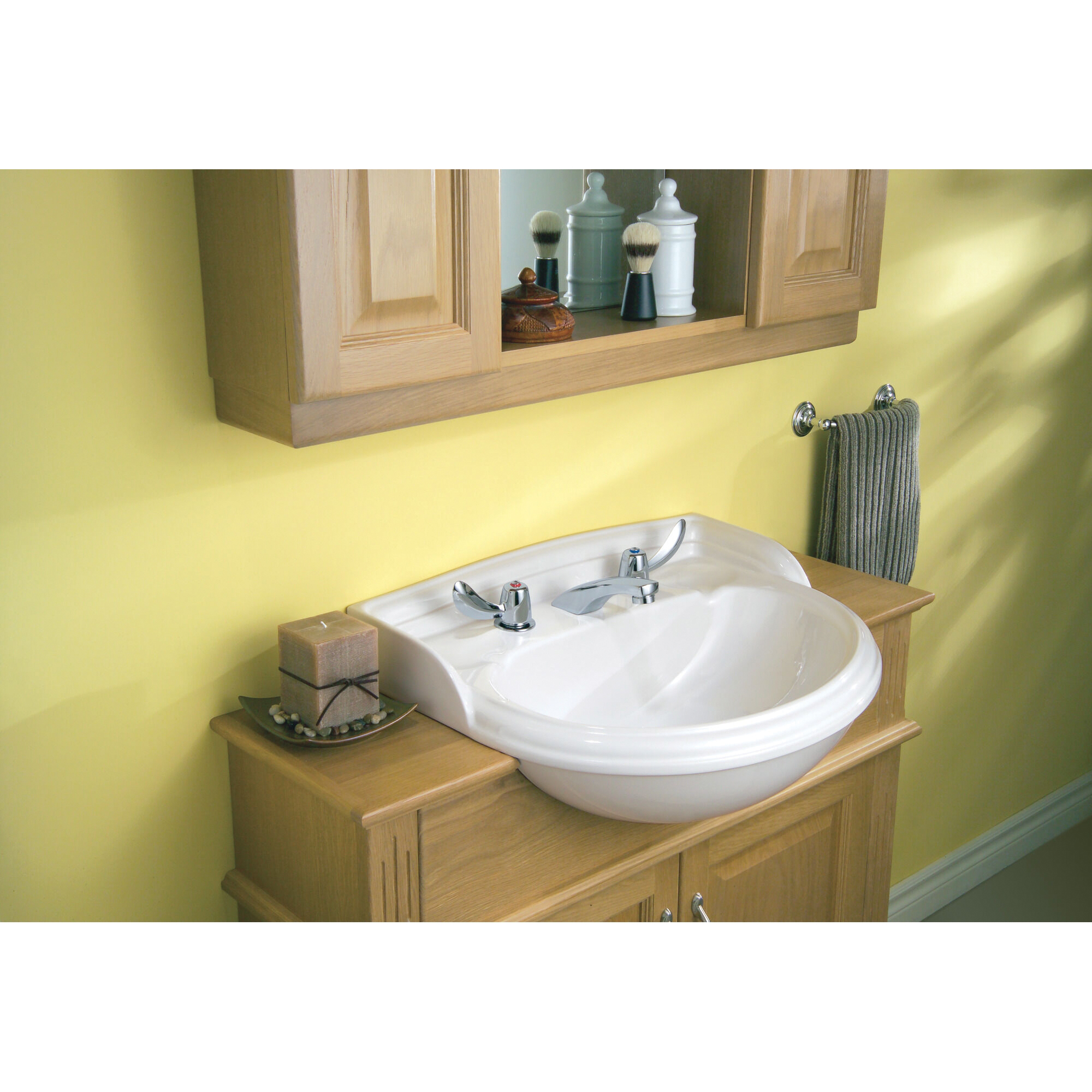 DELTA® 23C342 Bathroom Faucet, 2-Handle, Deck, Widespread, Polished Chrome thumbnail 2