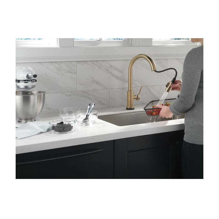 DELTA® Trinsic® 9159T-CZ-DST Kitchen Faucet, Deck, Pull-Down, Champagne Bronze