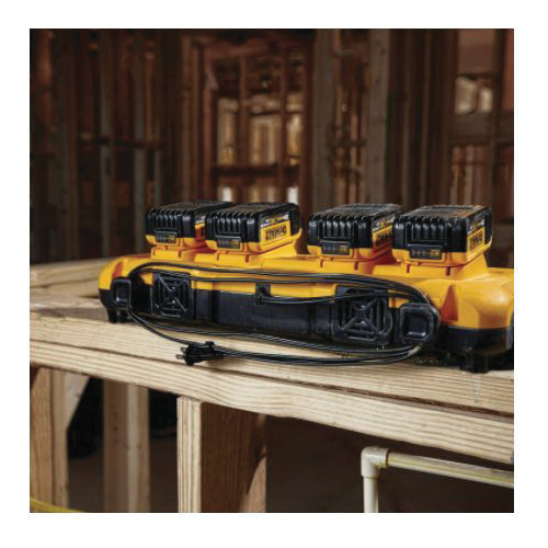DeWALT® DCB104 1028637
