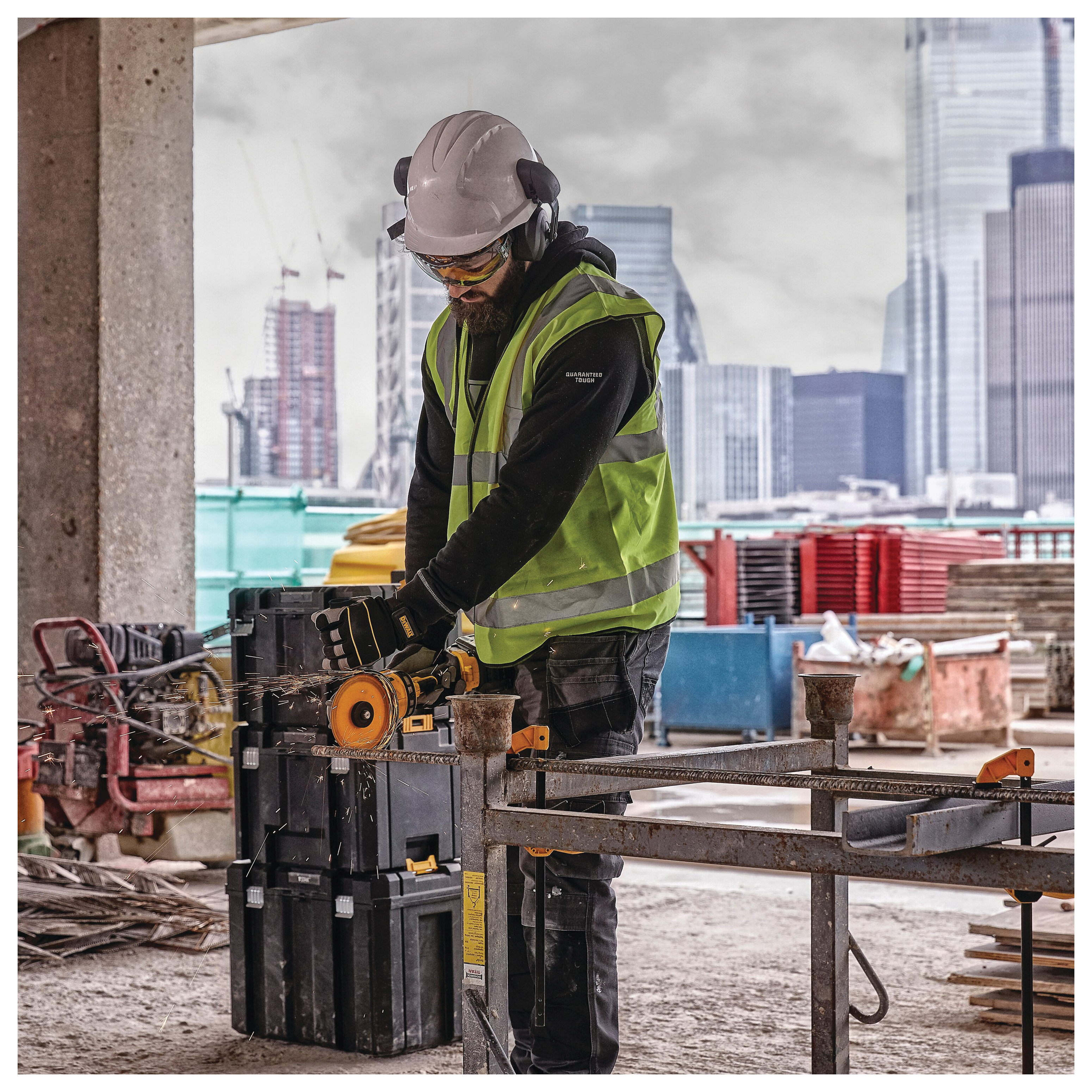 DeWALT® DCG418X2 1039604