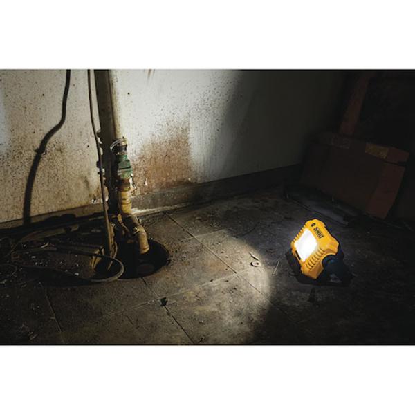 DeWALT® DCL077B Compact Task Light, 12/20 V