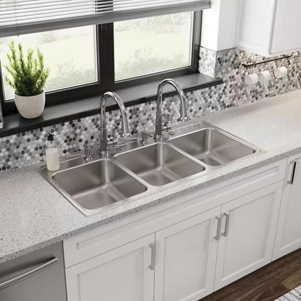 Elkay® Lustertone Classic LTR46226 Kitchen Sink, 6 -Hole, Stainless Steel, Lustrous Satin, Domestic thumbnail 4