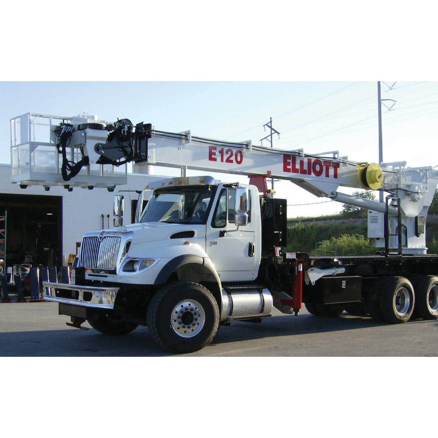 Elliott E120