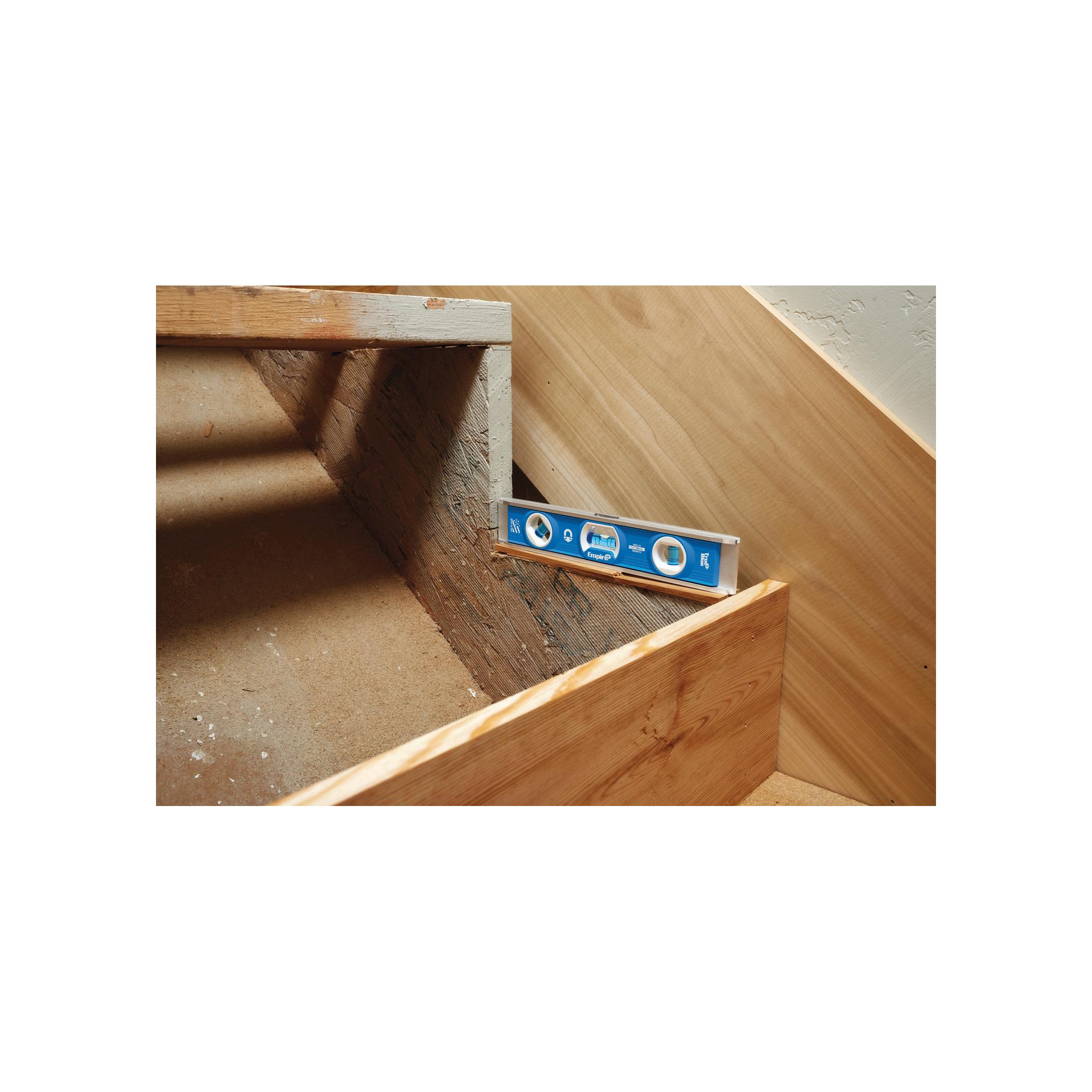 Empire&reg; EM70.10 2464368