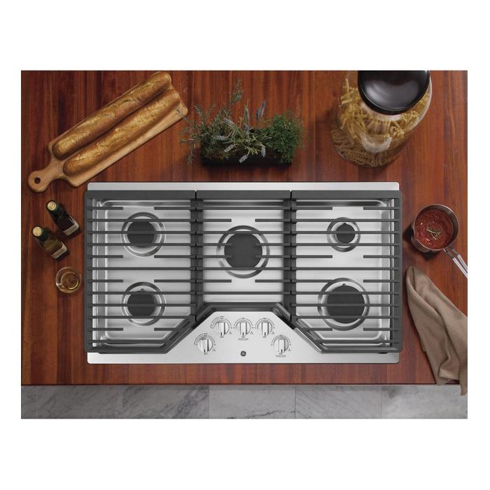 GE JGP5036SLSS Built-In Gas Cooktop With Dishwasher Safe Grates, 36 in OAW, 21 in OAD, 5-Burner, Knob Control thumbnail 3