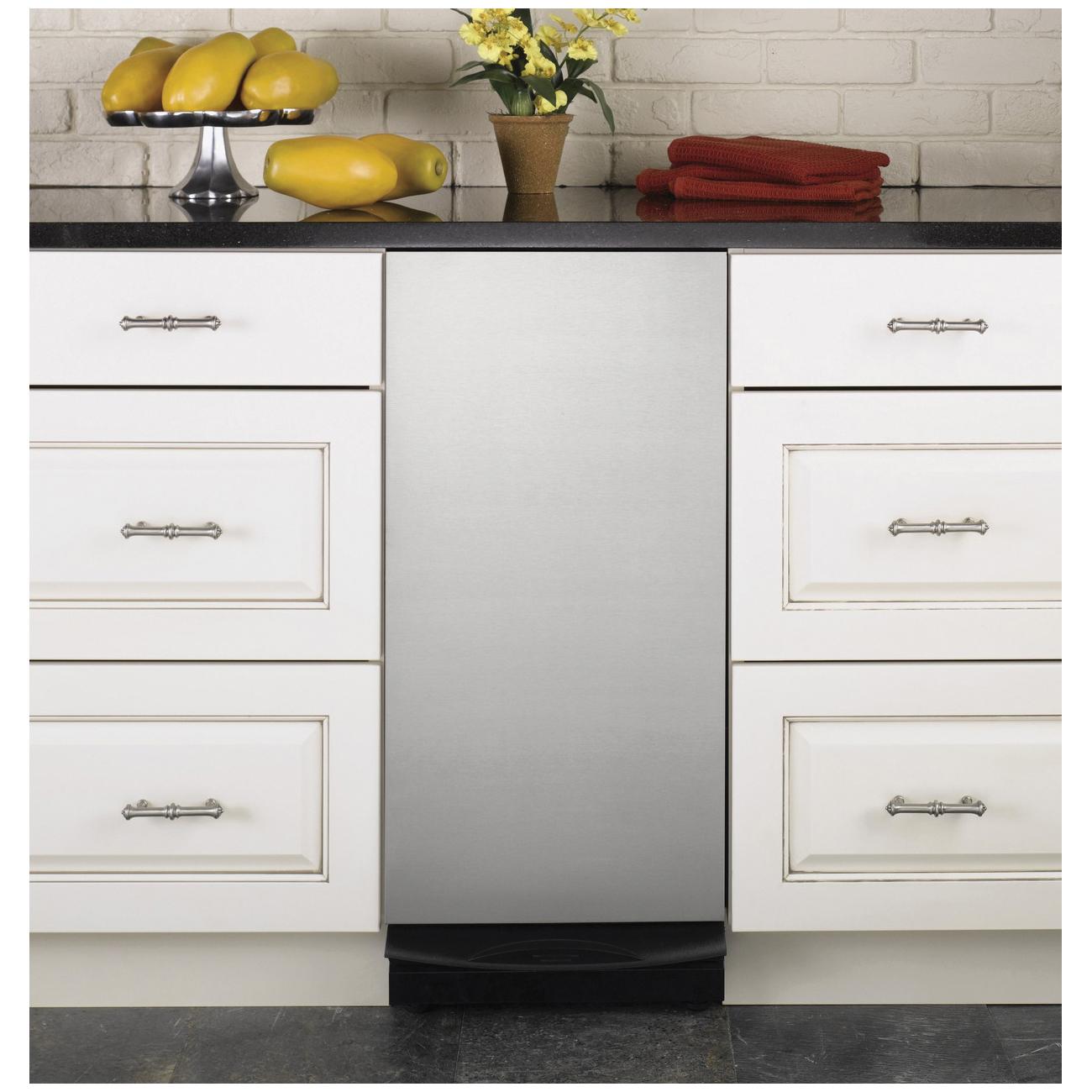 GE Universal UCG1520NSS Built-In Compactor, 1.4 cu-ft Capacity, 2300 lb Compacting Force