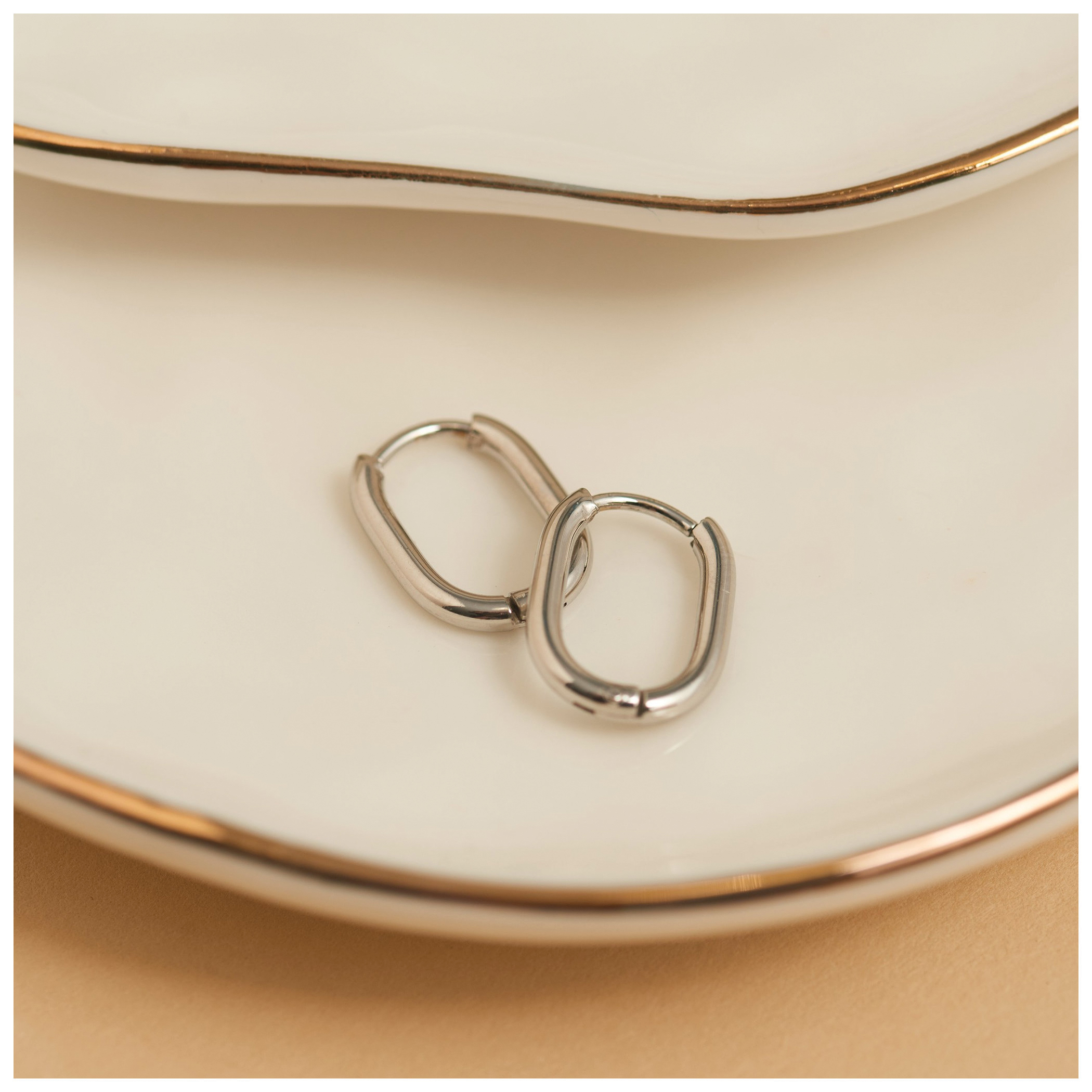 Howard's&reg; 10728