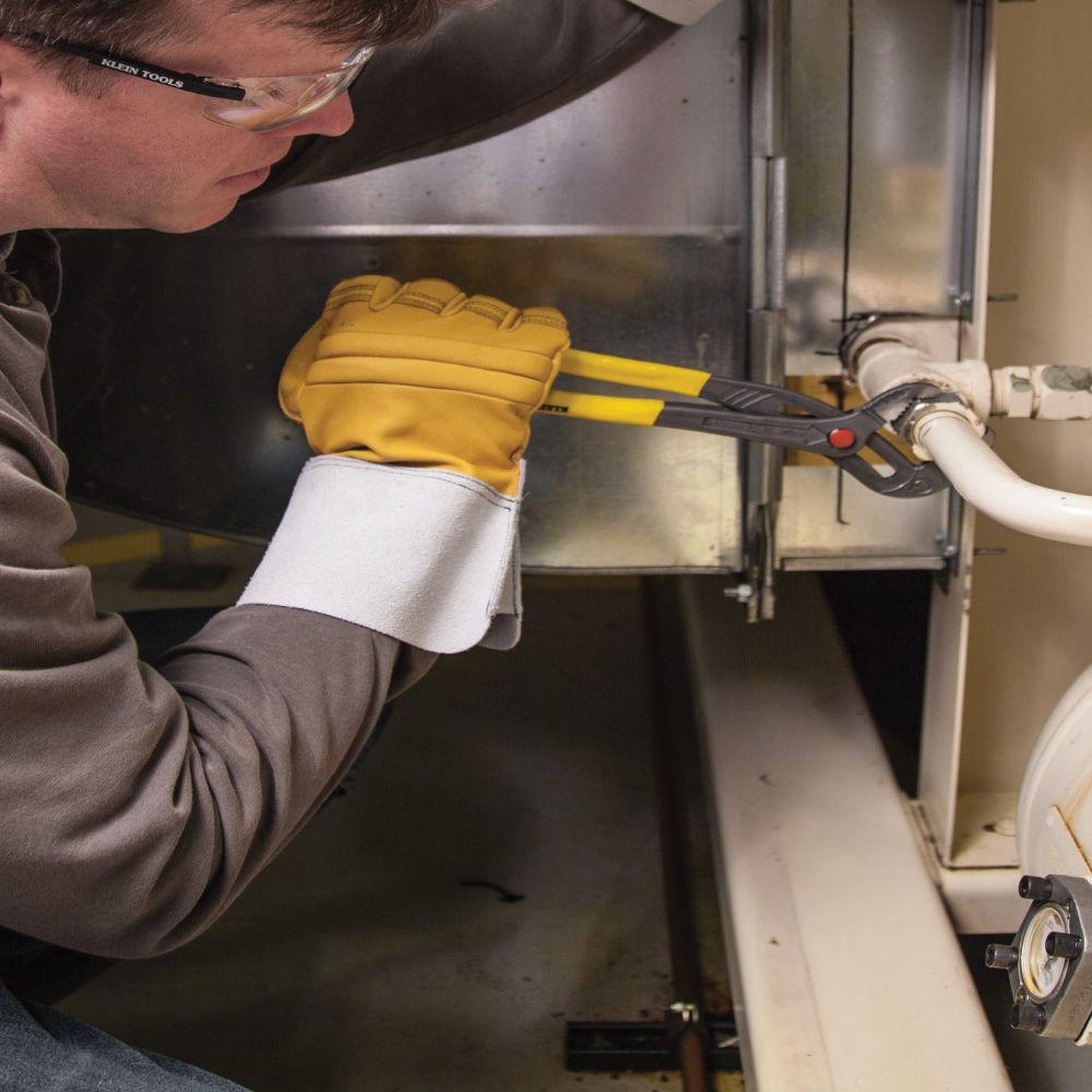 KLEIN TOOLS® D504-10B Pump Plier, 10-1/8 in OAL, 2-1/8 in Cutting Capacity, 1 in L Jaw, Extended Handle, Serrated Jaw