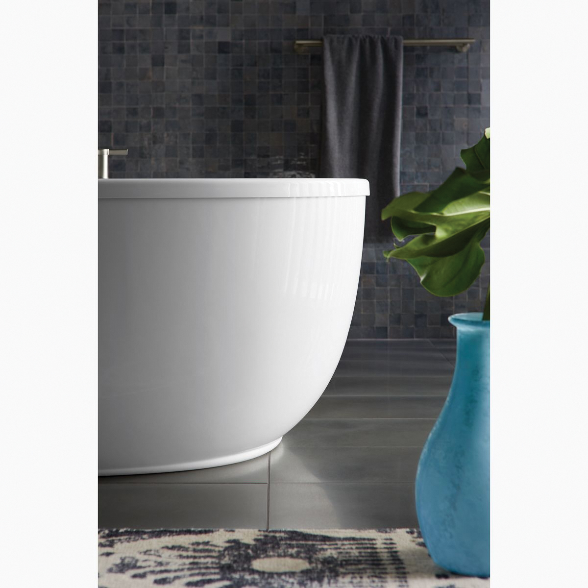 Kohler® Sunstruck® K-6369-0 Bathtub, Soaking Bath Therapy, Oval, 65-1/2 in L, 35-1/2 in W, Center Drain Location