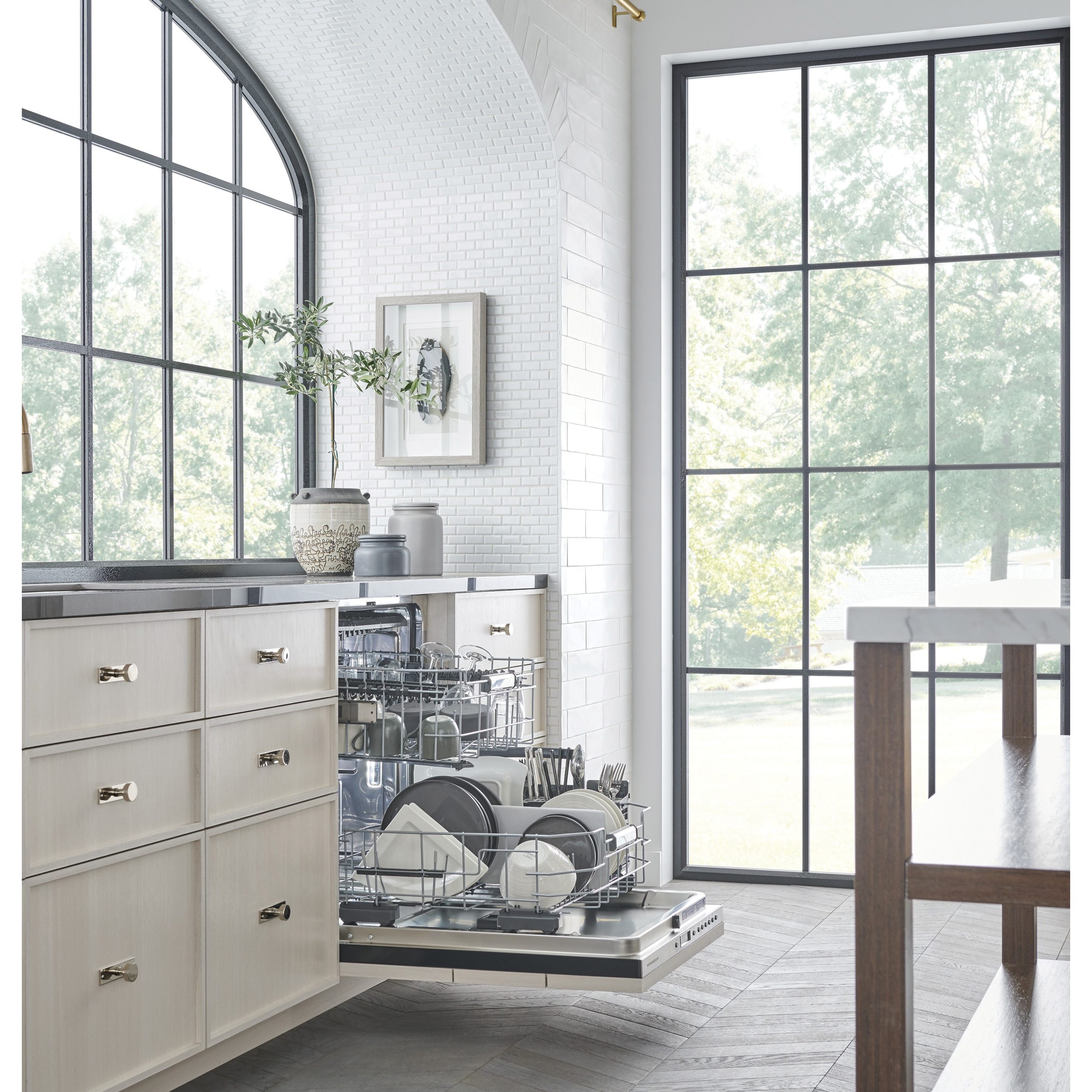 MONOGRAM™ ZDT925SINII Interior Dishwasher, 7-Wash Cycle, Stainless Steel thumbnail 3