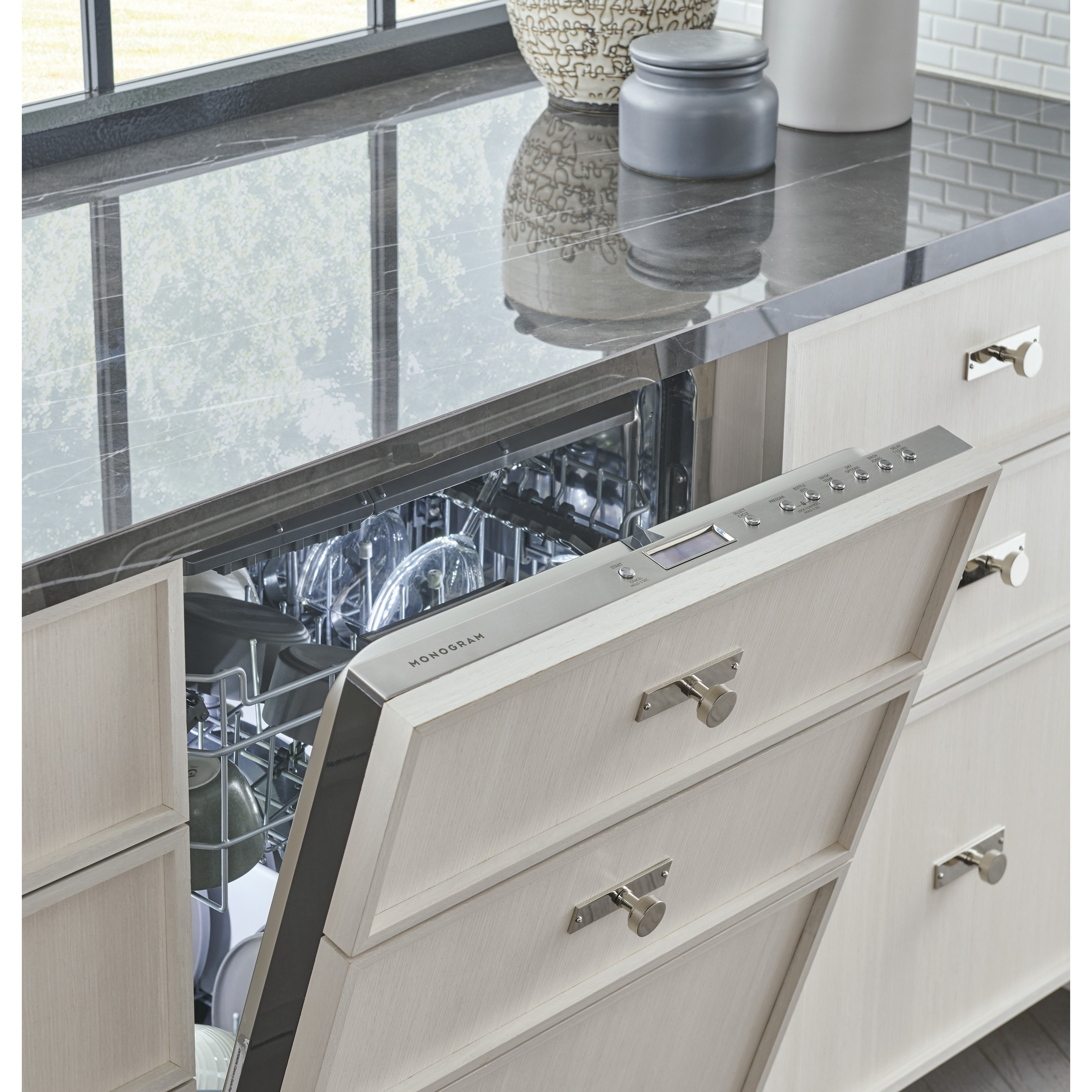 MONOGRAM™ ZDT925SINII Interior Dishwasher, 7-Wash Cycle, Stainless Steel