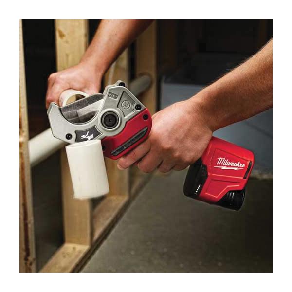 Milwaukee&reg; 2470-21 2475712