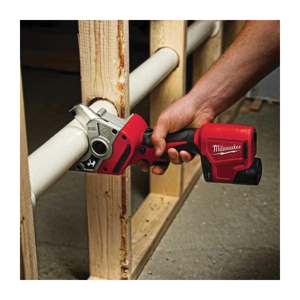 Milwaukee&reg; 2470-21 2475712