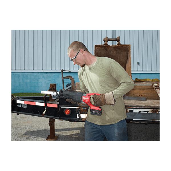 Milwaukee® M18 Fuel Sawzall Ergonomic Cordless Reciprocating Saw Kit, 1-1/8 in, 3000 spm, Straight, 18 V thumbnail 2