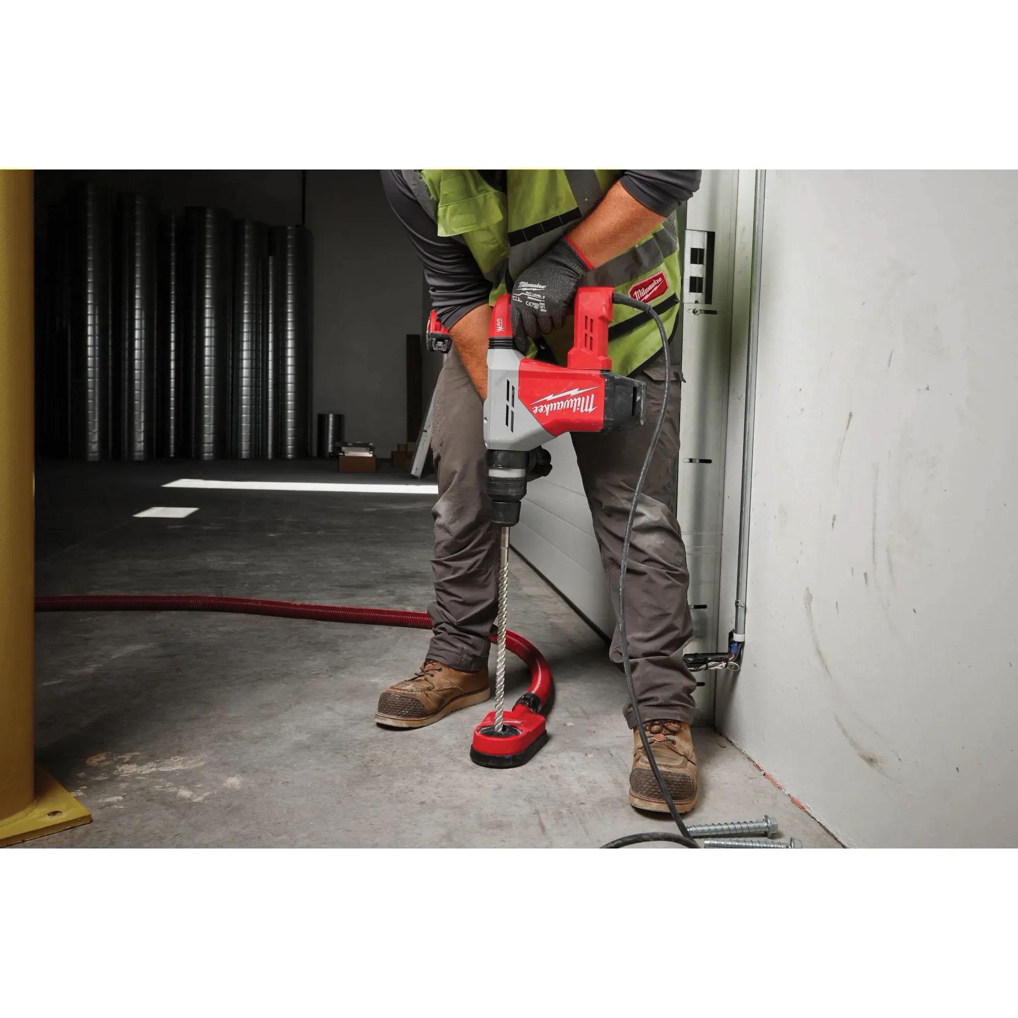 Milwaukee&reg; 5517-21 2490888