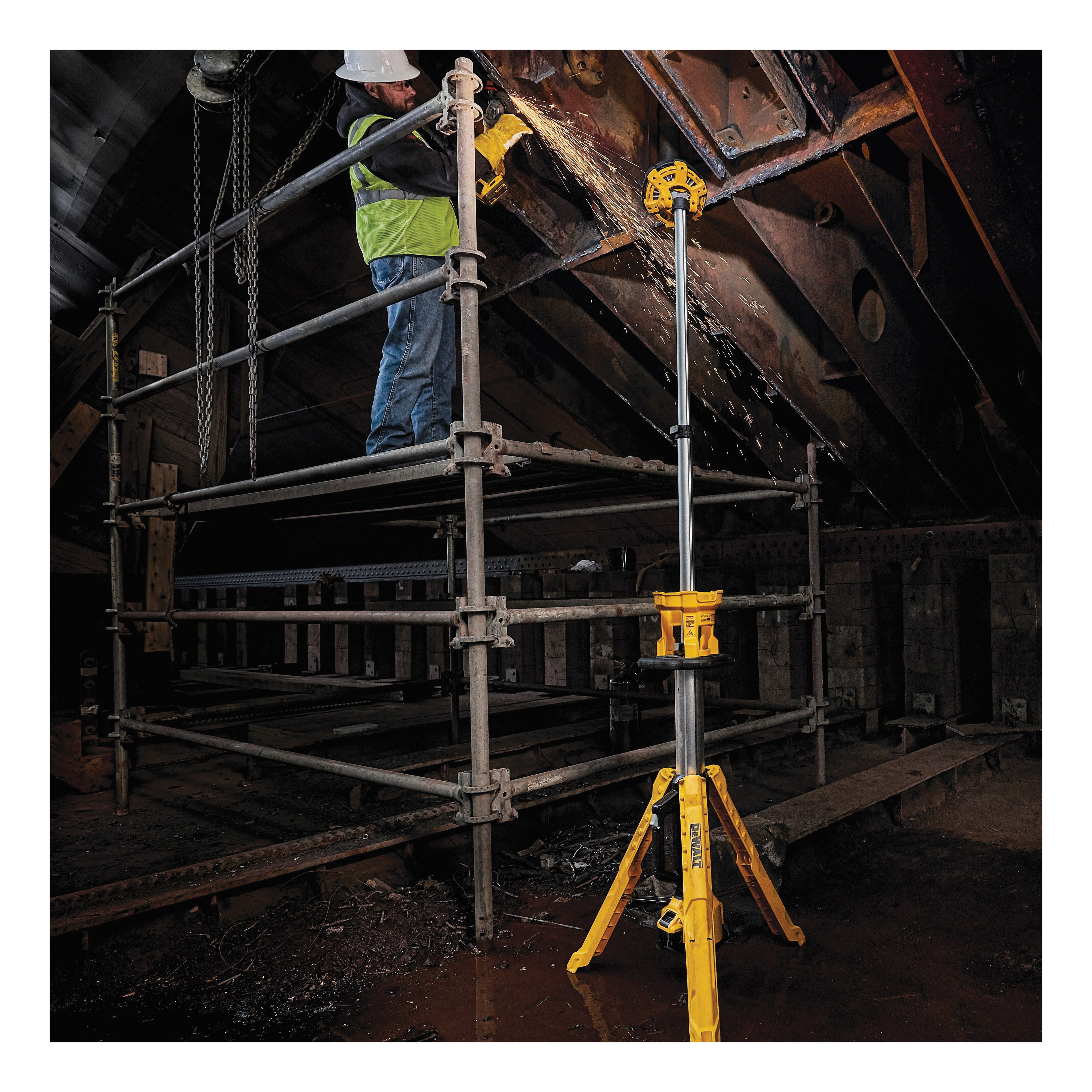 DeWALT&reg; DCL079B 1207595