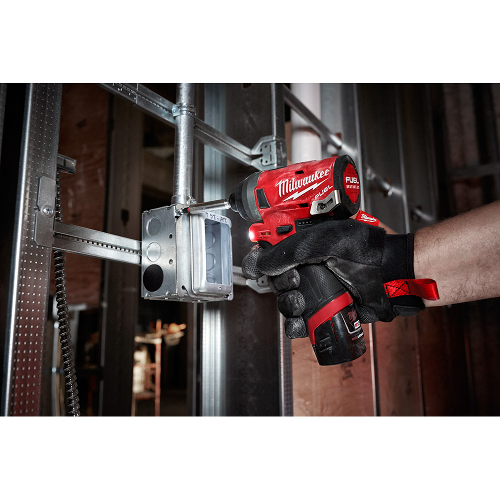 Milwaukee&reg; 2598-22 1206632