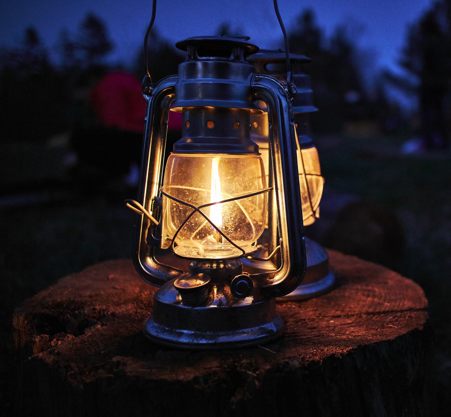 Flashlights & Lanterns