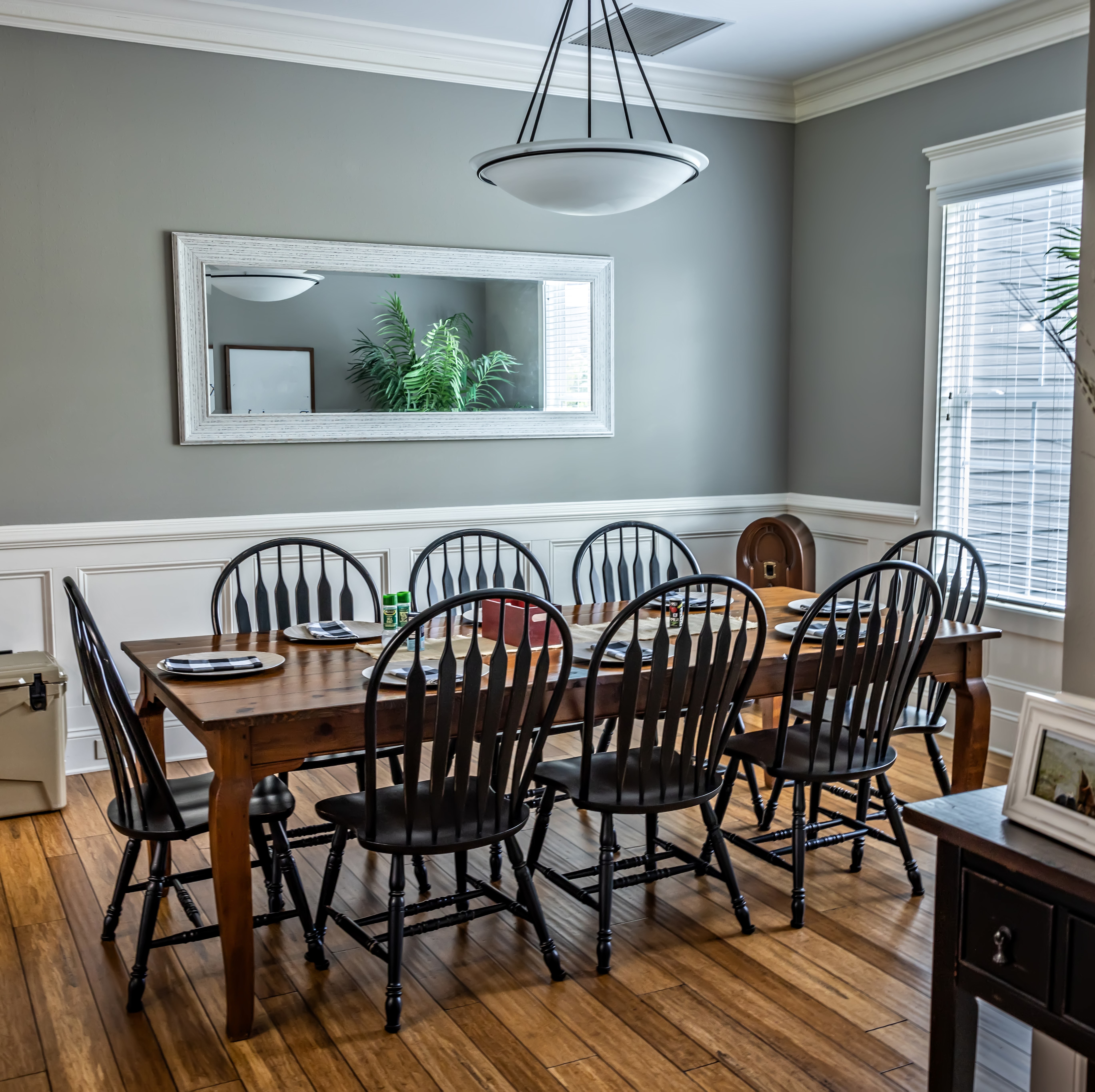 Kitchen & Dining