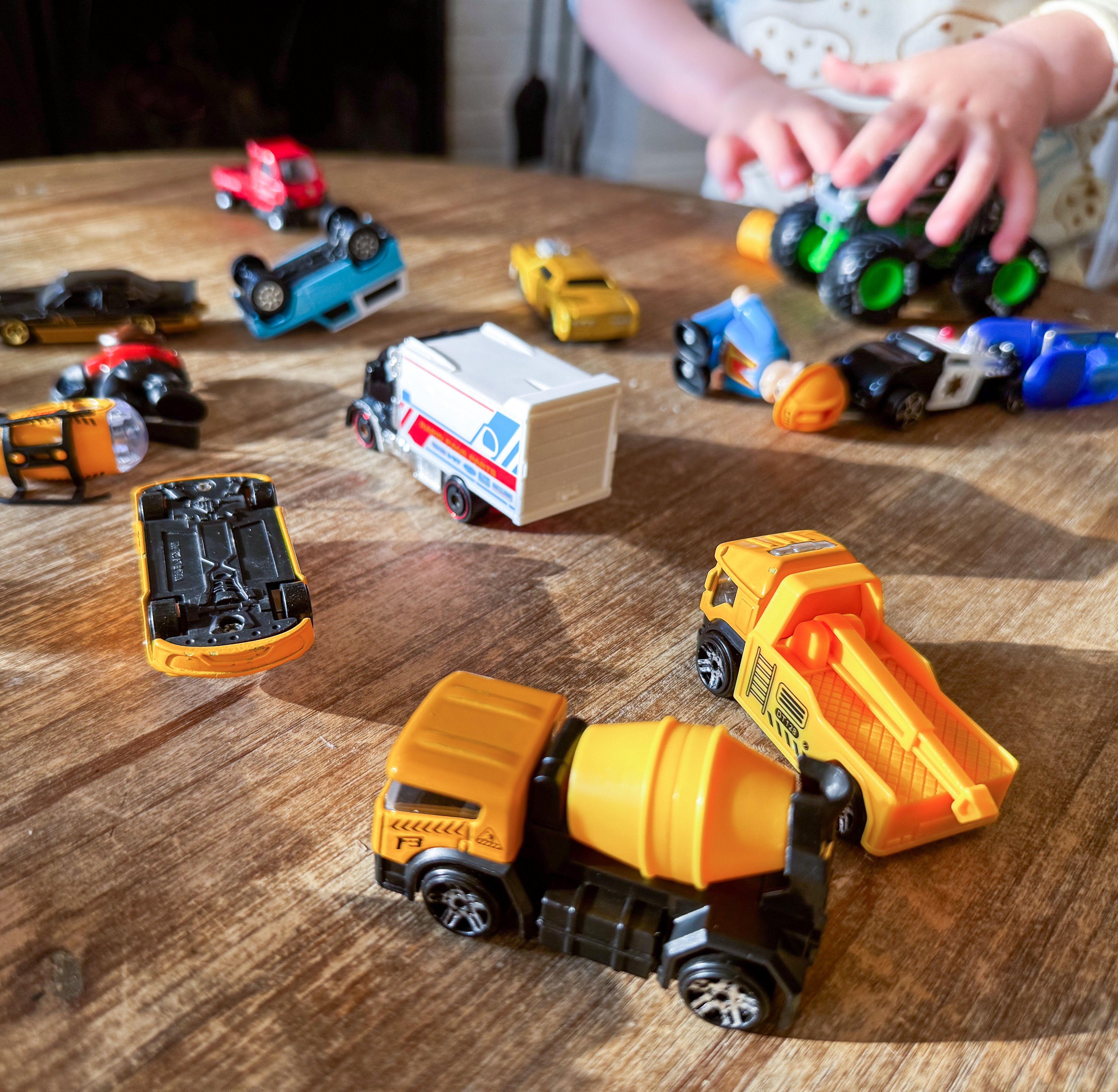 Remote Control & Toy Vehicles