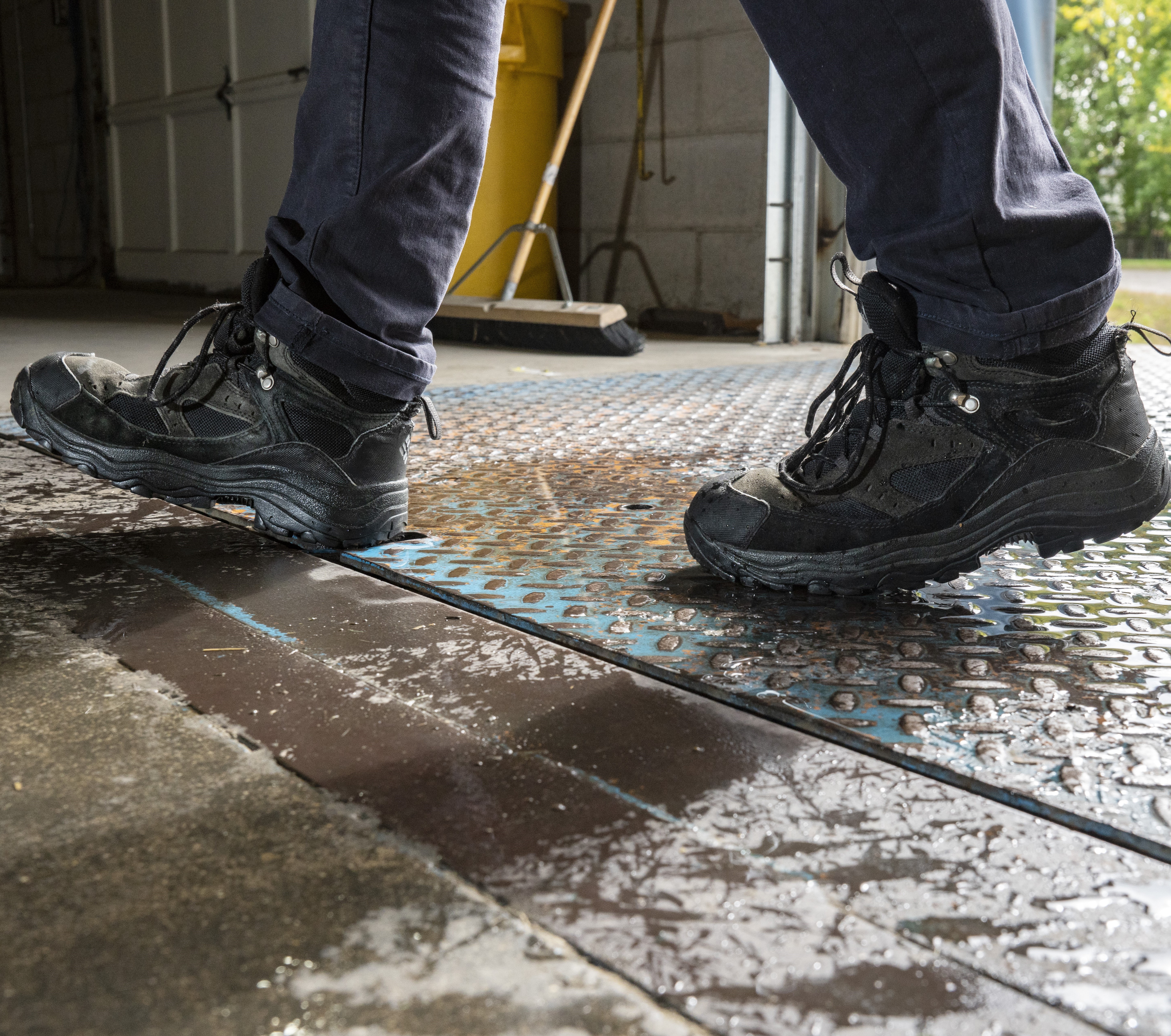 Men's Work & Safety Footwear